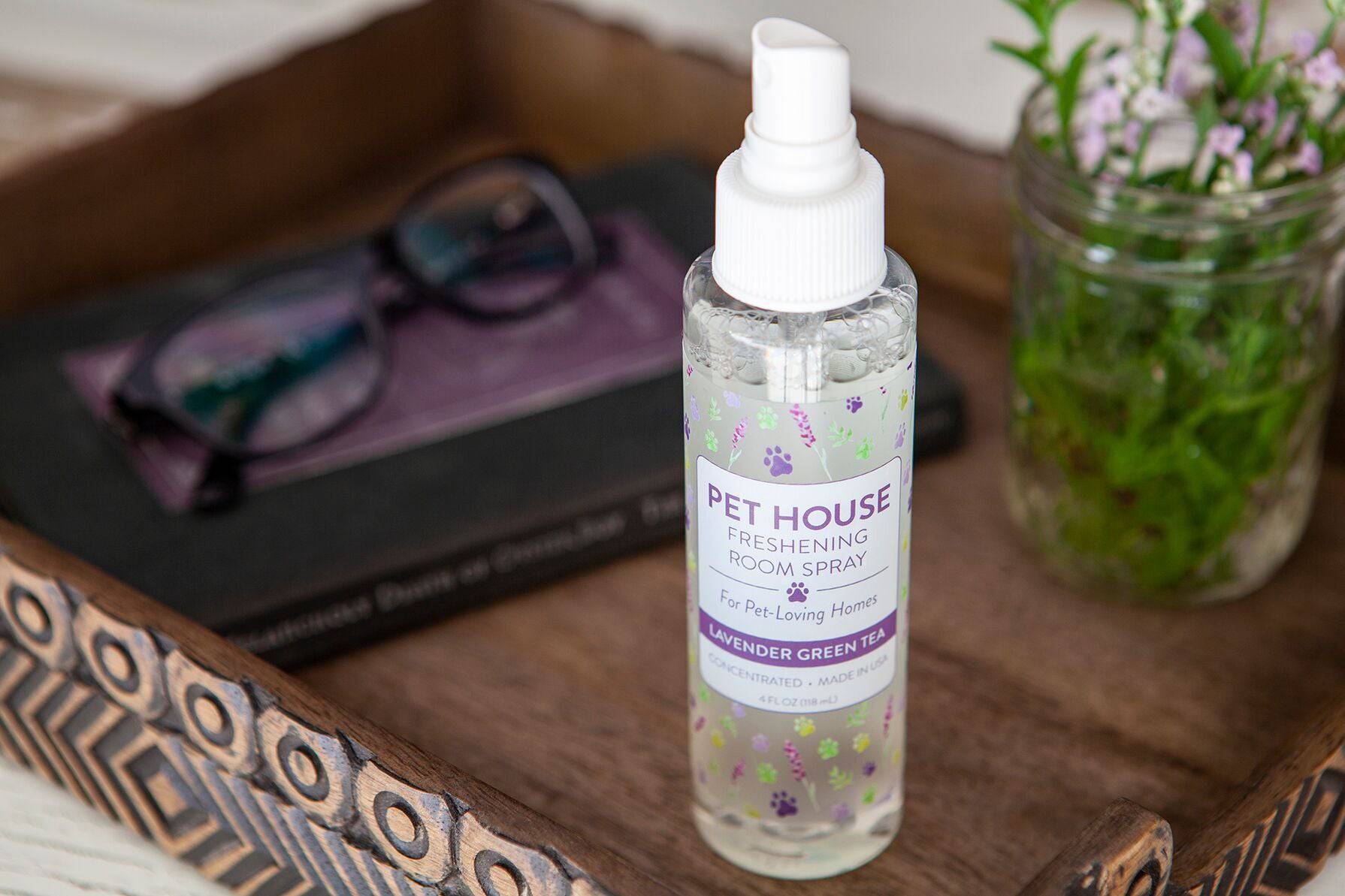 Lavender Green Tea Room Spray with Lavender Flower